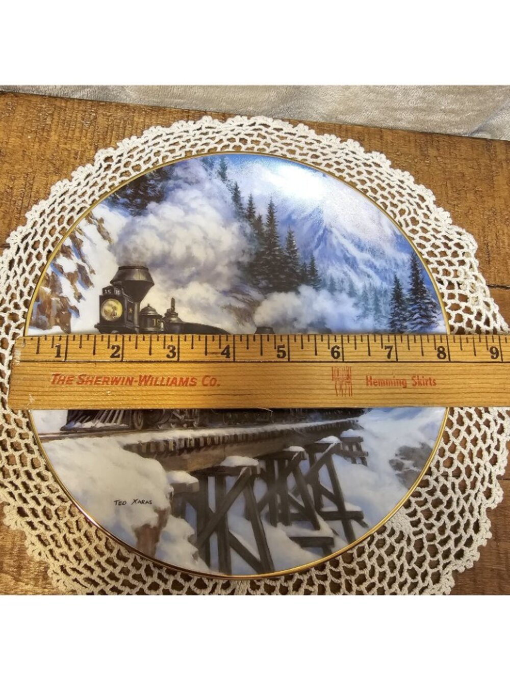 Hamilton - WINTER CROSSING - Winter Rails Collection - Collector Plate # 4796 - Picture 4 of 5